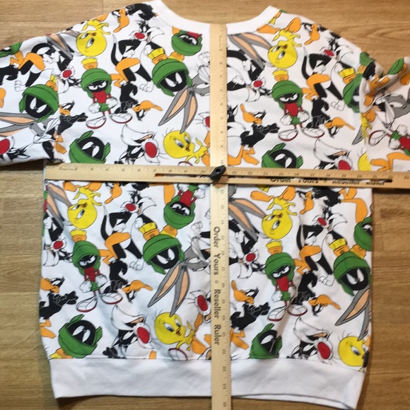 Looney Tunes Sweatshirt Youth Sz Large (Fits Men Medium) Fleece Lined Crew Neck - Picture 7 of 11